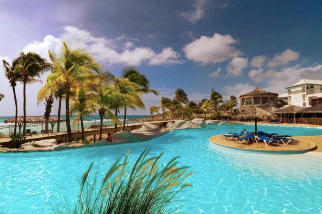 Archipel Guadeloupeen - Elegant Cocon D'Architecte 2 Etoiles Entre Grand Balcon, Piscine & Lagon Сен Франсоа Екстериор снимка