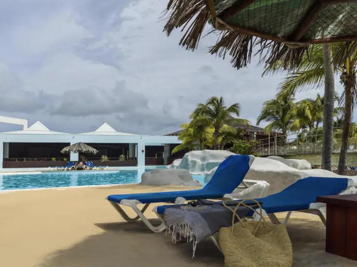 Archipel Guadeloupeen - Elegant Cocon D'Architecte 2 Etoiles Entre Grand Balcon, Piscine & Lagon Сен Франсоа Екстериор снимка