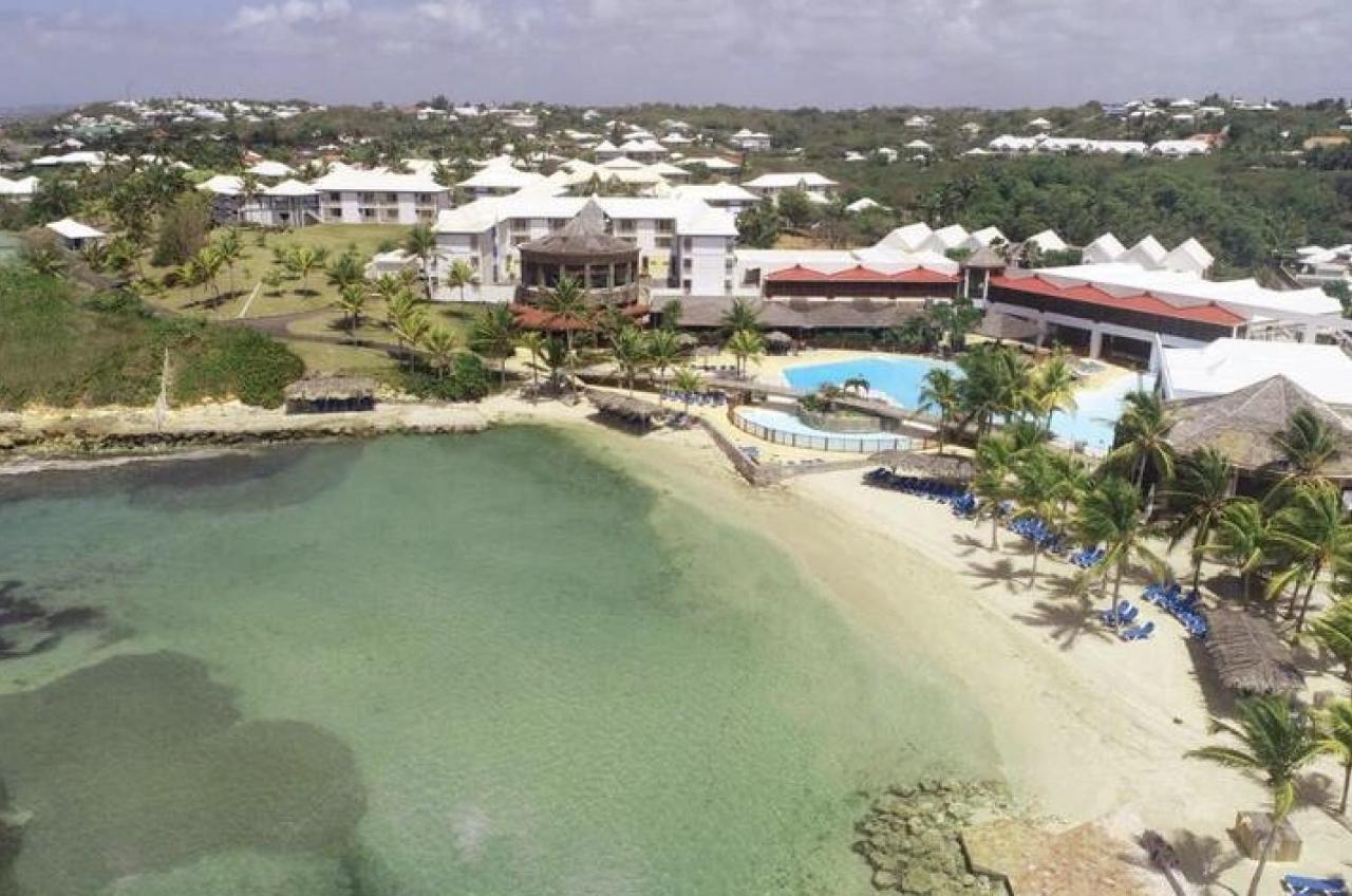 Archipel Guadeloupeen - Elegant Cocon D'Architecte 2 Etoiles Entre Grand Balcon, Piscine & Lagon Сен Франсоа Екстериор снимка
